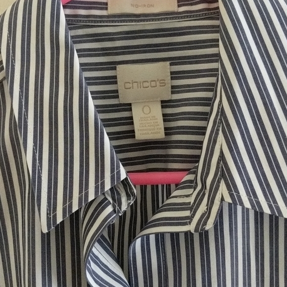 Chicos, no iron, size O, pin stripe sleeveless top - Picture 2 of 6